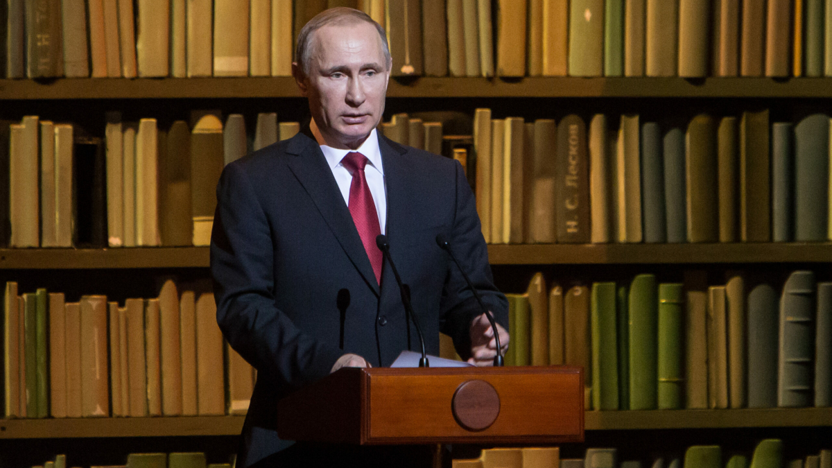 Путин: реальная зарплата граждан должна вырасти до пяти процентов