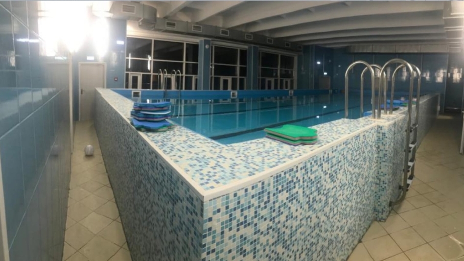 В больнице Новосибирска скончалась школьница, которую ранее достали со дна бассейна в школе