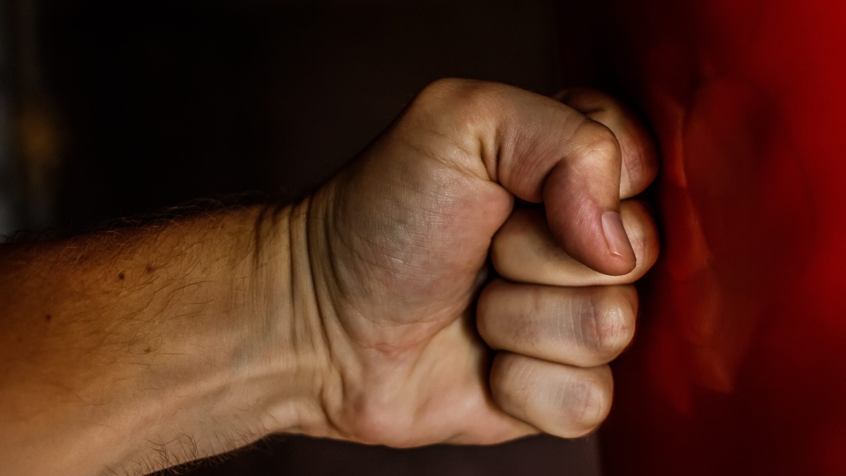 В Башкирии задержан мужчина, который воспитывал несовершеннолетних подопечных кулаками